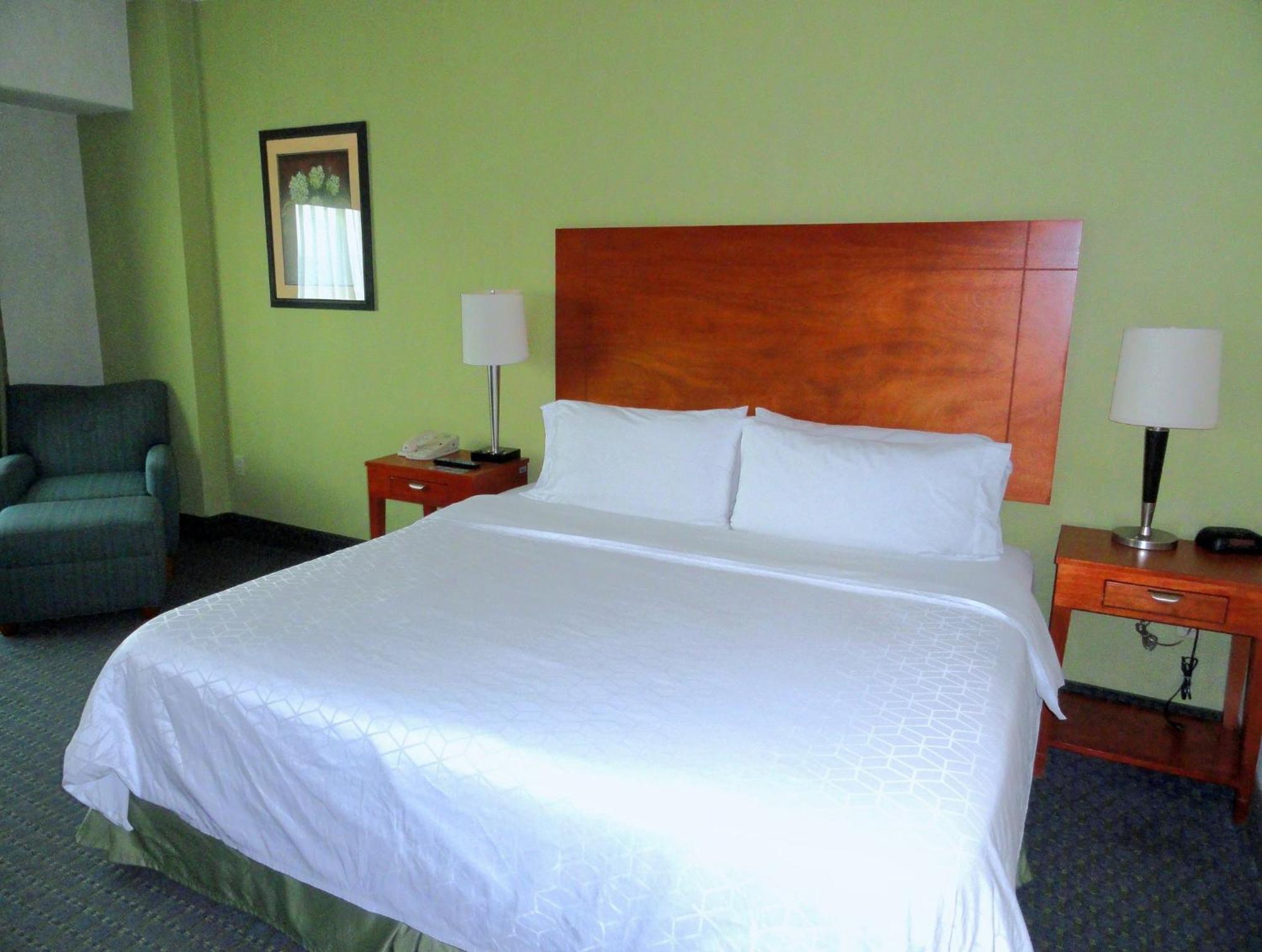 Holiday Inn Express & Suites Toluca Zona Aeropuerto, An Ihg Hotel Esterno foto